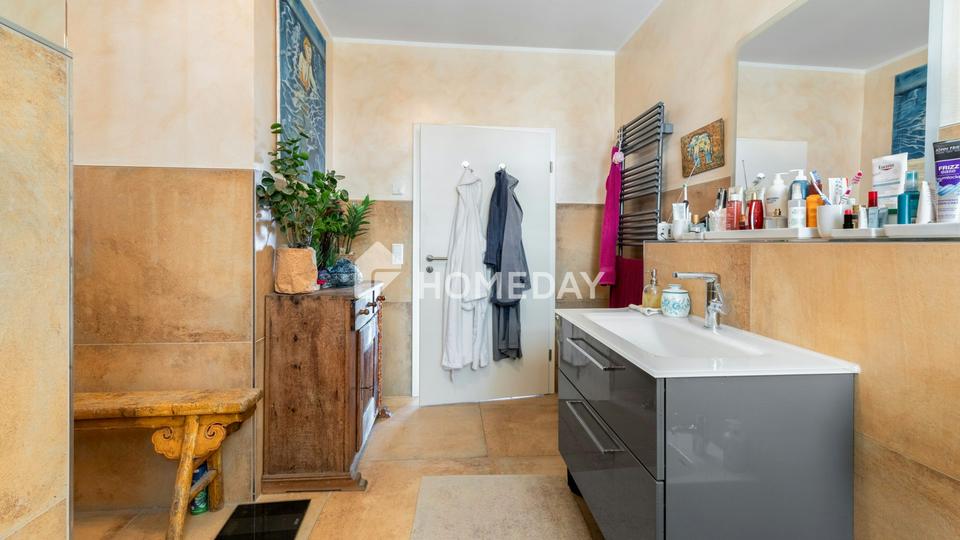 Lichtdurchflutetes Penthouse mit Dachterrasse – Bild 7