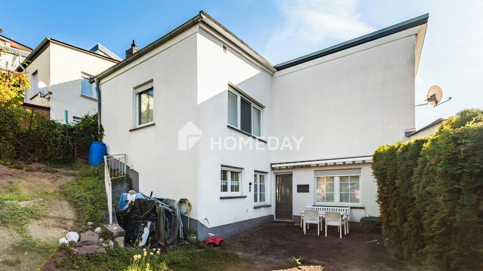 Charmantes Reihenhaus mit sonnigem Grundstück und Wohlfühlcharakter in Lorch – Bild 3