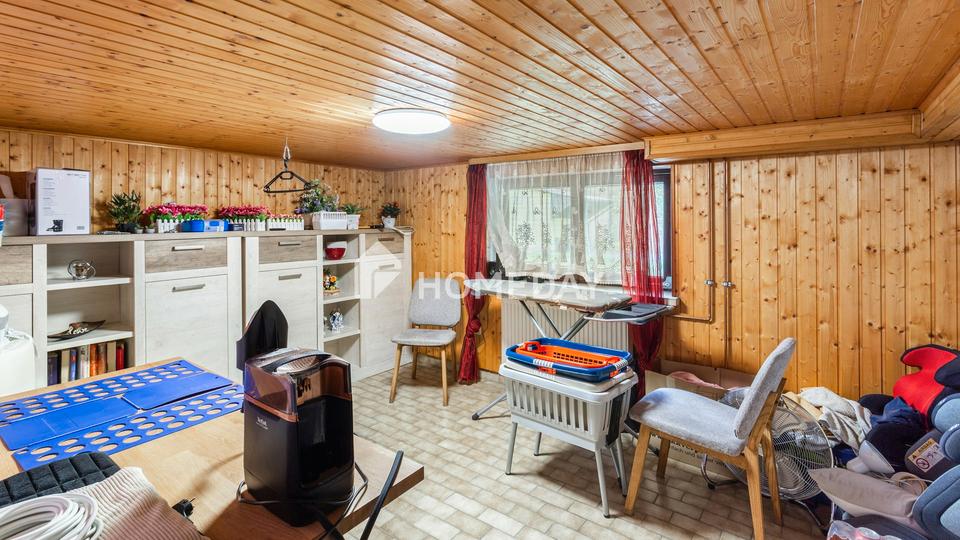 Zwei Balkone, großer Garten, Doppelgarage: Ihr Familiendomizil in Contwig – Bild 17