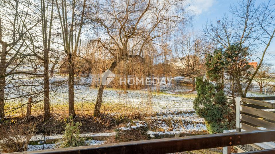 Familienfreundliches Einfamilienhaus mit 6 Zimmern, Garten, Balkon und Garagen – Bild 8