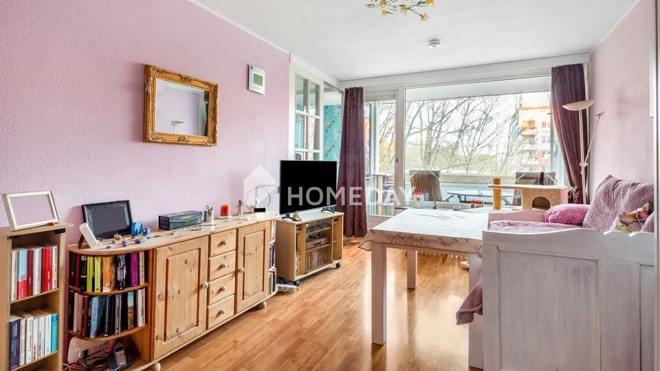 Gepflegtes 1-Zimmer-Apartment mit Loggia, Stellplatz und Aufzug - für Kapitalanleger