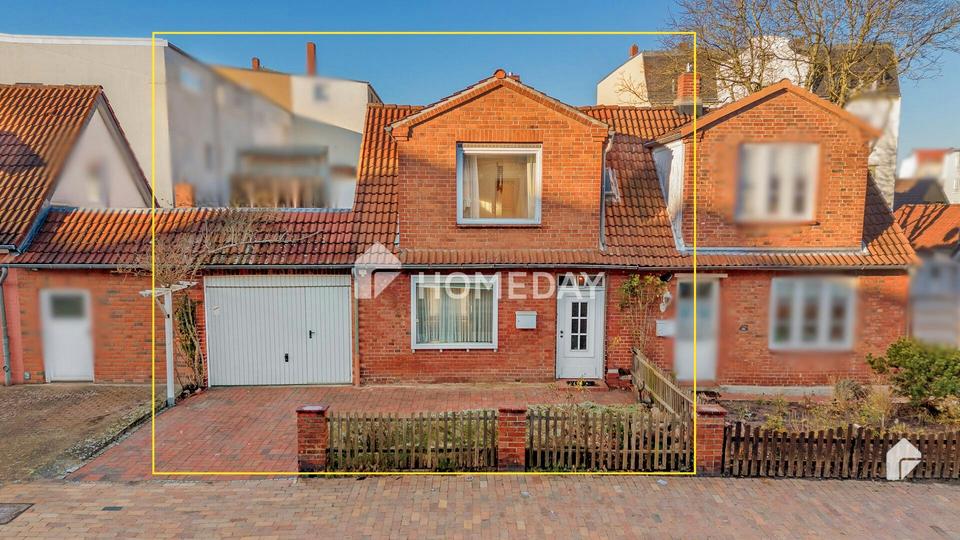 Platz für Ihre Vision | Urige Doppelhaushälfte, in zentraler Lage mit Garage – Bild 2