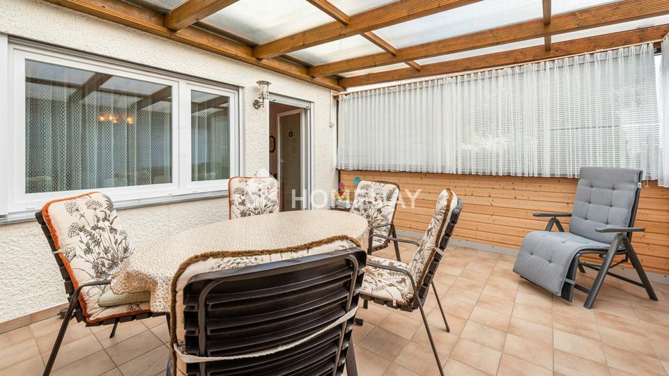 Familienfreundliches EFH mit sonnigem Wintergarten, Doppelgarage & großzügigem Grundstück – Bild 7