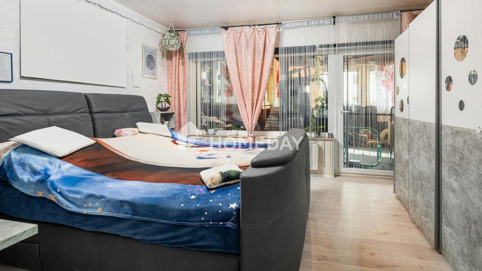 Zweifamilienhaus mit 210 m² Wohnfläche, Wintergärten, Loggia und gepflegtem Gartenparadies – Bild 13