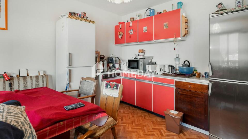 Charmantes MFH mit drei Wohneinheiten, 3 Garagen und Stellplätzen in attraktiver Lage von Neuhof – Bild 15