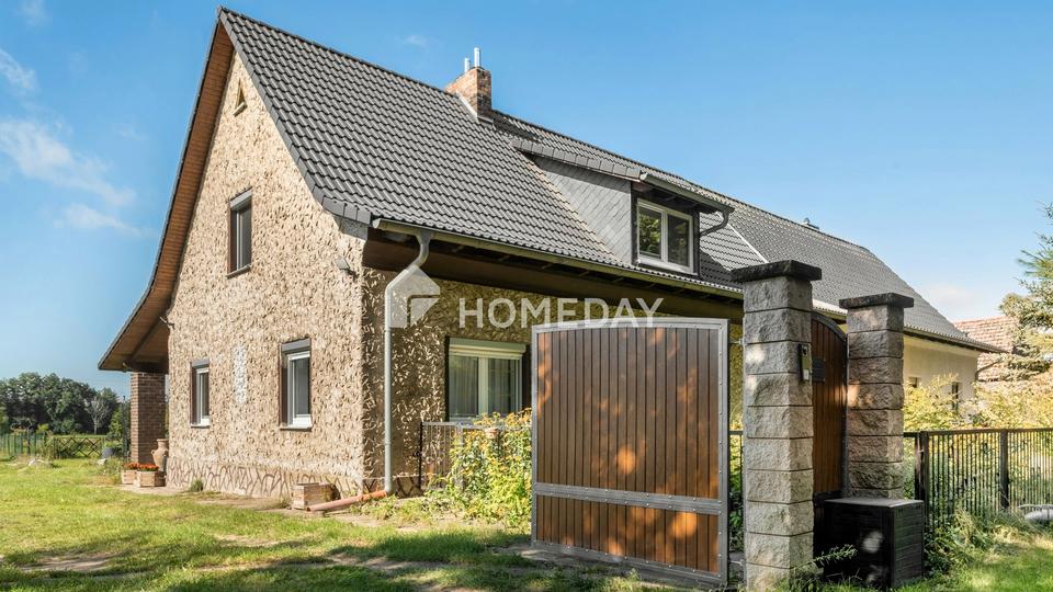 Stilvoll wohnen im Grünen – kernsanierte DHH mit EBK und großem Grundstück in Neu Madlitz – Bild 3