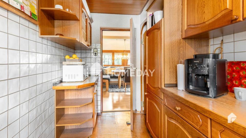 Charmante Maisonettewohnung auf 110 QM mit 7 Zimmern, Garage und Keller – Bild 10