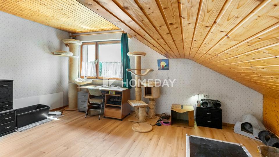 Modernisiertes Einfamilienhaus mit separater Einliegerwohnung und großem Grundstück – Bild 14