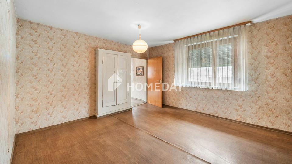 Haus in Dornröschenschlaf! 1 bis 2 Familienhaus mit großem, bebaubarem Grundstück & Potenzial – Bild 15