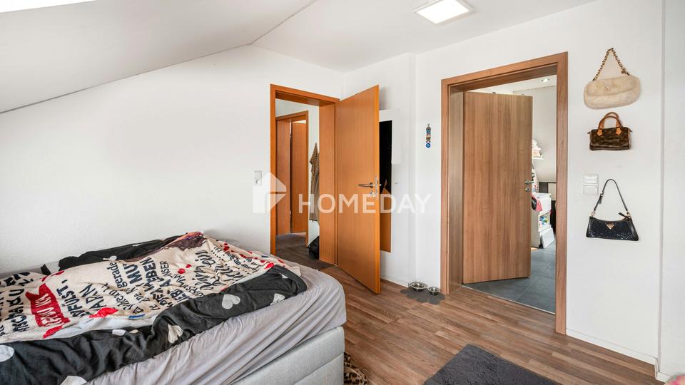 Familienfreundliches Zuhause mit zwei Terrassen und Gartenhaus – Bild 20