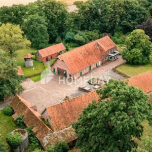 Historisches Bauernhaus mit Weitblick – Großzügiges Anwesen mit 20.000 m² Grundstück in Alleinlage
