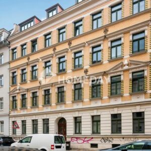 Altbauflair & Sonnenbalkon – 2-Zimmer-Wohnung im sanierten Denkmal