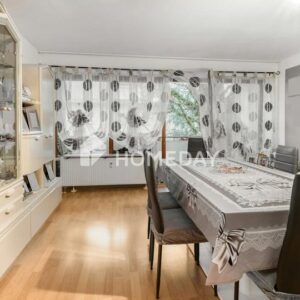 Helle 3,5-Zimmer-Wohnung mit Loggia und Tiefgaragenstellplatz