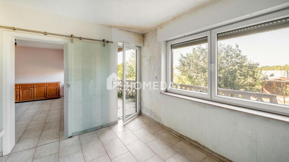 Geräumiges ZFH mit Garten, Balkon, Loggia, Garage und Ausbaupotenzial in ruhiger Lage – Bild 14