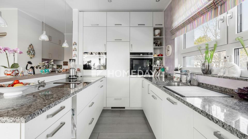 Lichtdurchflutetes Penthouse mit Dachterrasse – Bild 4