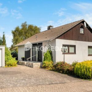 Ihr neues Zuhause mit Erbbaurecht: EFH mit idyllischem Garten und Sonnenterrasse in ruhiger Lage