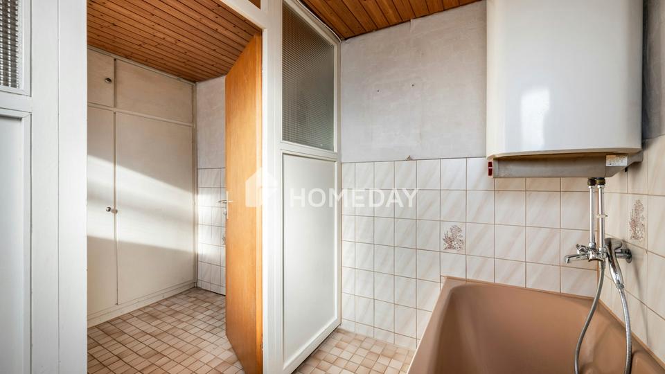 Freistehendes Einfamilienhaus in Hanglage mit Geschichte und Charakter – Bild 13