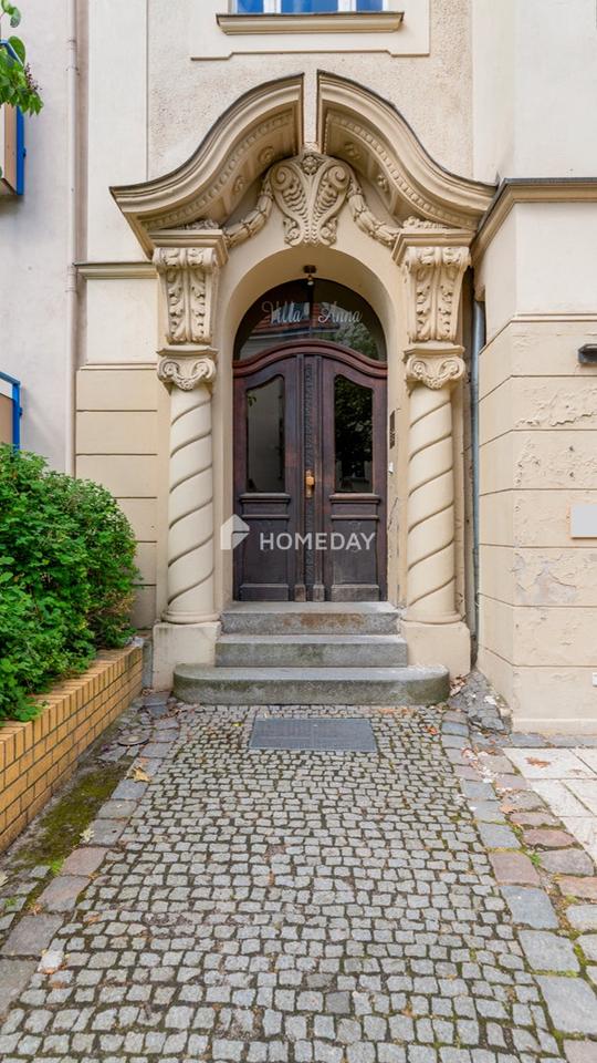 Attraktives Renditeobjekt in denkmalgeschützter Stadtvilla mit vermieteten Wohn‑& Gewerbeeinheiten – Bild 2