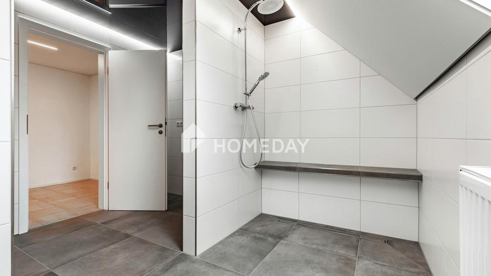 Zwei Wohngebäude, fünf Einheiten, große Scheune – Investition mit Perspektive – Bild 15