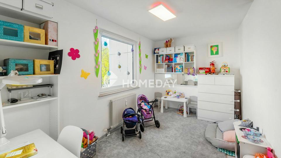 Platz für Ihre Pläne: Großzügige 4-Zimmer-Wohnung mit Aufzug und Panorama-Loggia – Bild 4
