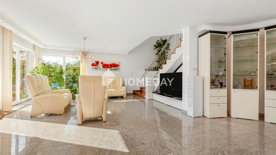 Repräsentatives Haus für Familie & Business: separater Office-Bereich, Sauna, A+ – Bild 3