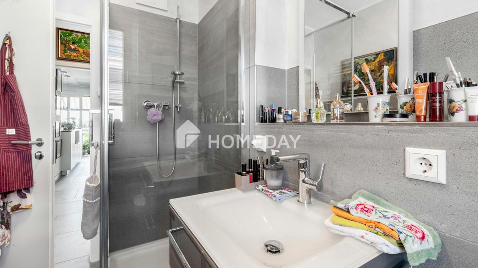 Lichtdurchflutetes Penthouse mit Dachterrasse – Bild 9