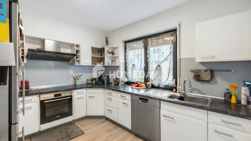 Großzügige, lichtdurchflutete Wohnung mit durchdachtem Wohnkonzept – Bild 4