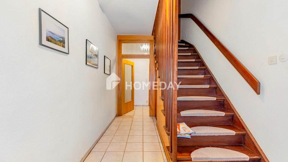 Charmantes Zweifamilienhaus mit Garten, Garagen in Obernkirchen – Bild 7