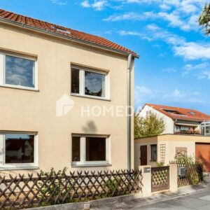 Ruhig gelegenes Reihenendhaus mit 3 Zimmern, Garage und viel Potenzial