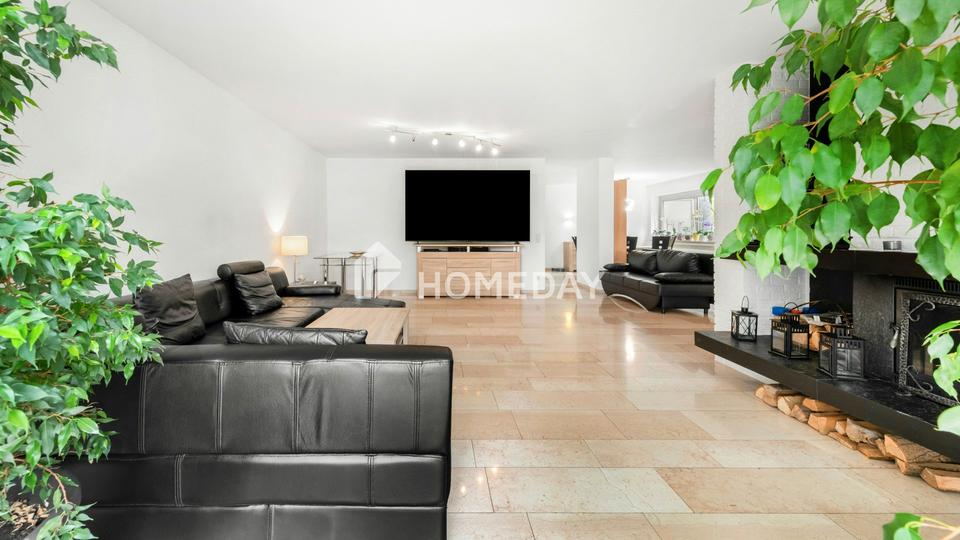 Modernisierte Erdgeschosswohnung mit Kamin, Massagedusche & privatem Garten – Wohnen mit Stil – Bild 6