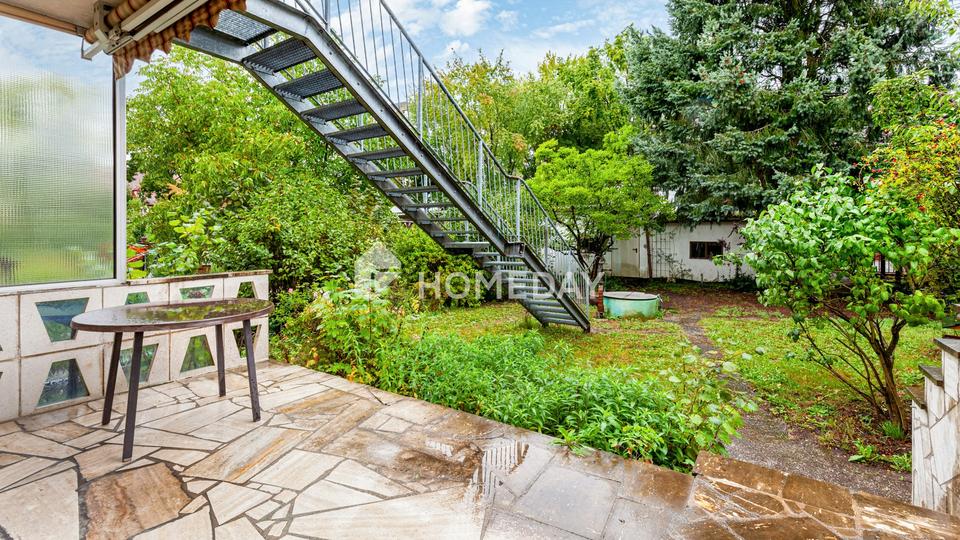 Zweifamilienhaus mit zusätzlich ausgebautem Dachgeschoss – Bild 5