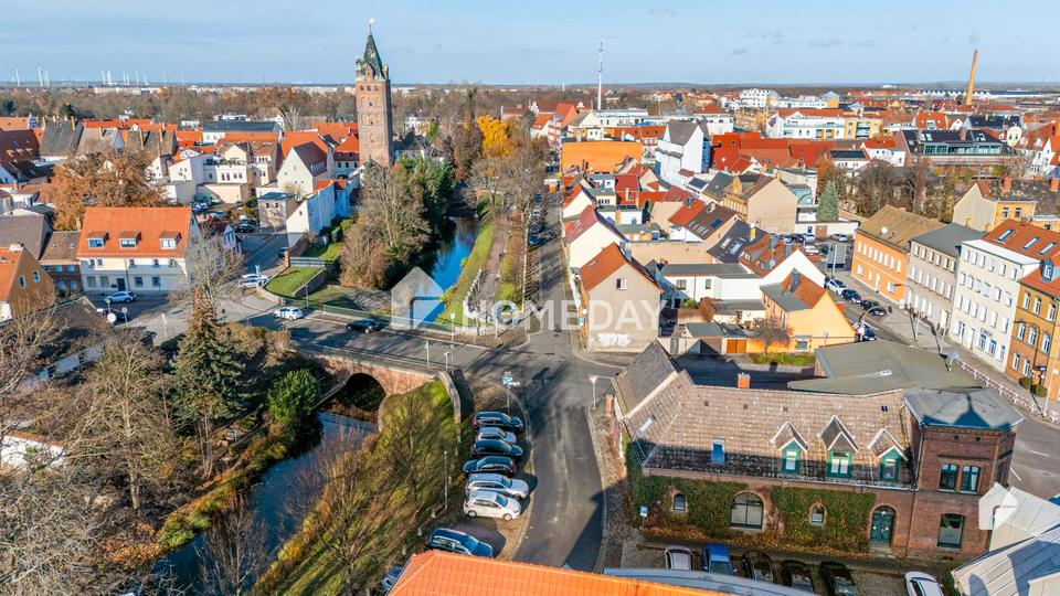 Einzigartiges Gründerzeitgebäude in bester Lage – mit Nebengebäude und Stellplätzen im Innenhof – Bild 4