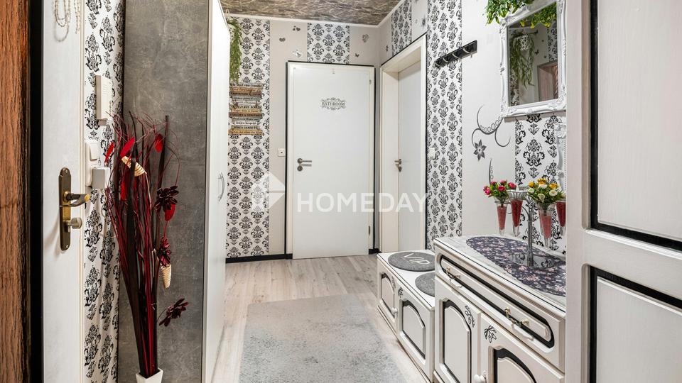 Zweifamilienhaus mit 210 m² Wohnfläche, Wintergärten, Loggia und gepflegtem Gartenparadies – Bild 8