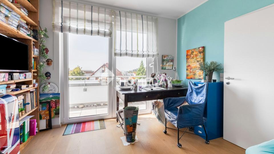 Lichtdurchflutetes Penthouse mit Dachterrasse – Bild 14