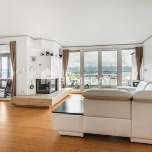 Stilvoll wohnen mit Weitblick – exklusive Wohnung mit Wintergarten, zwei Balkonen und Kamin