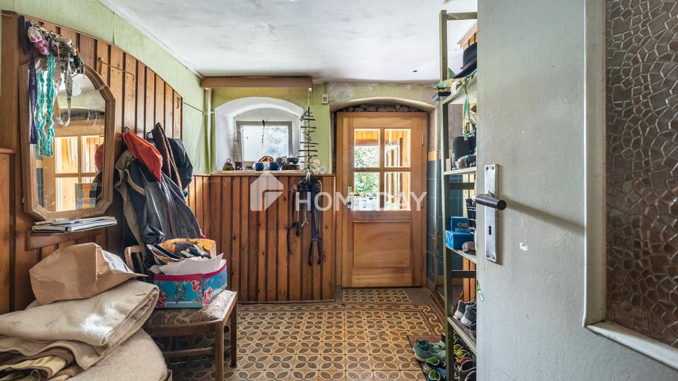 Denkmalgeschütztes Bauernhaus mit Scheune und Entwicklungspotenzial in idyllischer Lage – Bild 9