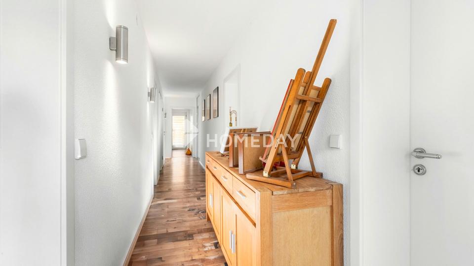 Lichtdurchflutetes Raumwunder mit fünf Zimmern – Wohnkomfort auf rund 150 m² – Bild 16