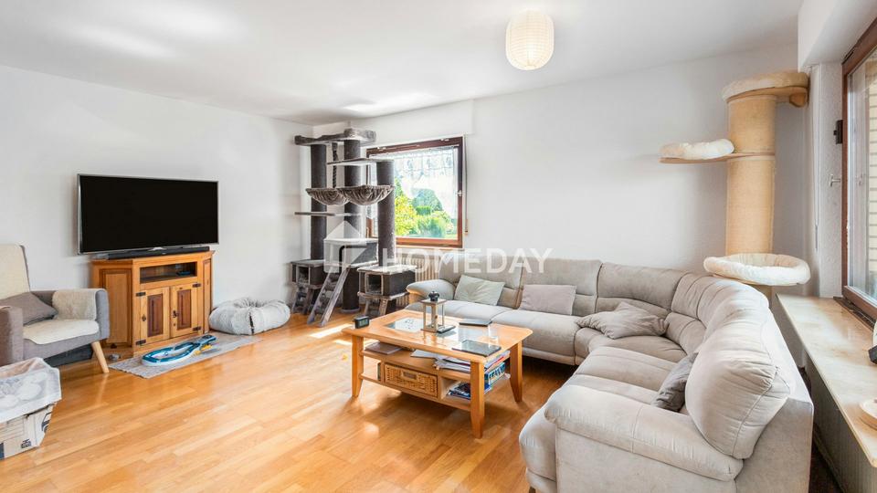 Modernisiertes Einfamilienhaus mit separater Einliegerwohnung und großem Grundstück – Bild 6