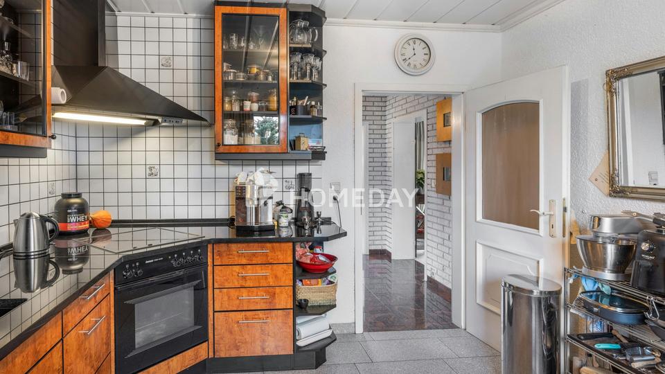 Familienidylle am Feldrand – großzügiges EFH mit Einliegerwohnung und Gartenparadies – Bild 7