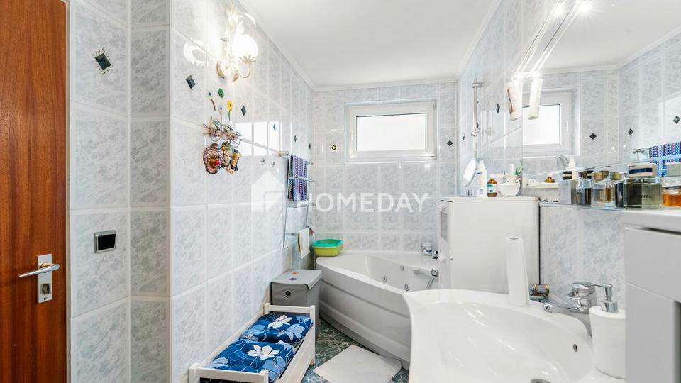 Stilvolles 5-Zimmer-Reihenendhaus mit besonderer Architektur und schönem Garten in Frohnau – Bild 17