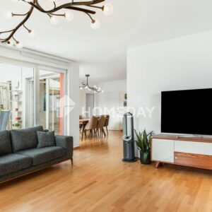 Rückzugsort mit Freiraum: 5-Zimmer-Wohnung mit Garten und Garage