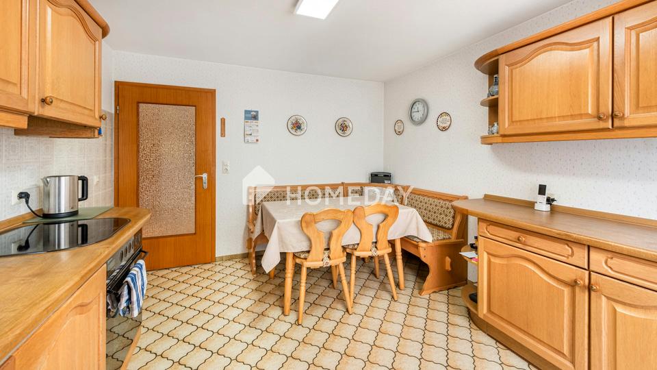 Familienfreundliches EFH mit sonnigem Wintergarten, Doppelgarage & großzügigem Grundstück – Bild 11