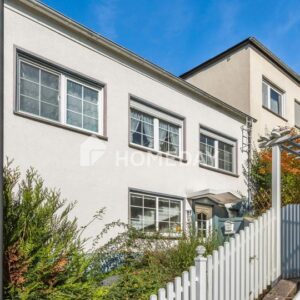 Charmantes Reihenhaus mit sonnigem Grundstück und Wohlfühlcharakter in Lorch