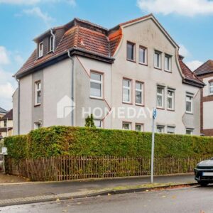 Geräumige DHH mit ca. 140 m² Gesamtfläche (davon 96 m² Wohnfläche) und liebevoll angelegtem Garten