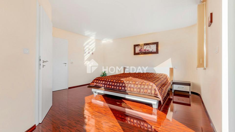 Repräsentatives Haus für Familie & Business: separater Office-Bereich, Sauna, A+ – Bild 13