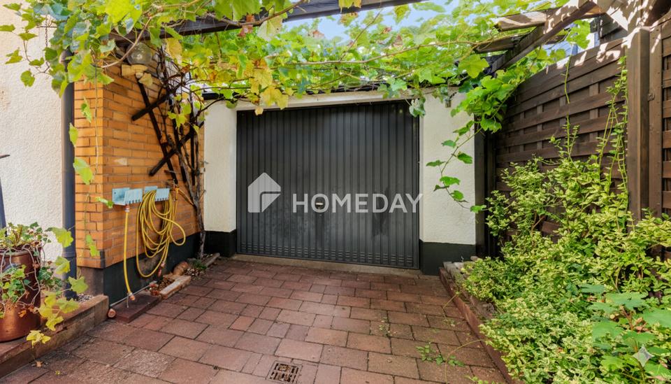 Charmante Doppelhaushälfte mit Potenzial – ruhige Lage, Gartenidylle und viel Gestaltungsspielraum – Bild 2