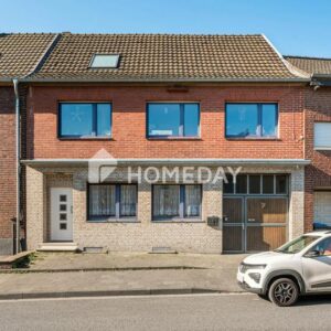 Raum für die ganze Familie – Charmantes Zweifamilienhaus mit Gartenidylle