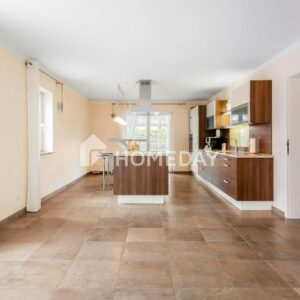 Stilvolles Einfamilienhaus mit Wintergarten, Terrasse und gehobener Ausstattung