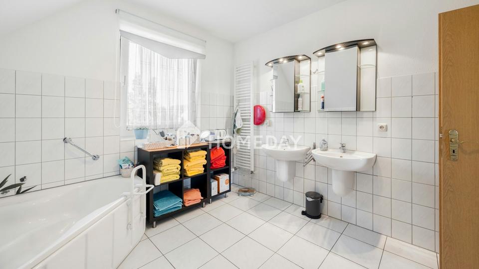 Familienglück auf 165qm Wohnfläche in Wassernähe und möbliertem Zweithaus – Bild 8