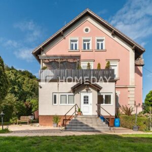 Lichtdurchflutete 2-Zimmer-Wohnung mit Wintergarten, Garage und Garten in Kelheim